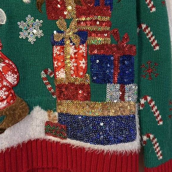 Sloth sparkly green and red christmas sweater size7 - Picture 2 of 7